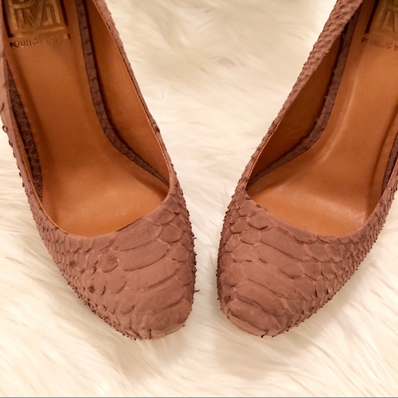 s-l400.jpg P O U R la V I C T O I R E : High Heel Snake Pumps
